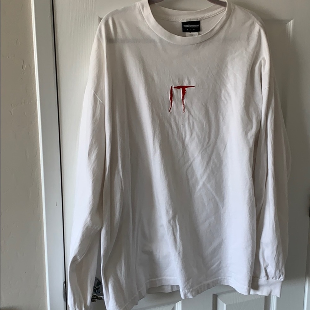 The hundreds X IT long sleeve